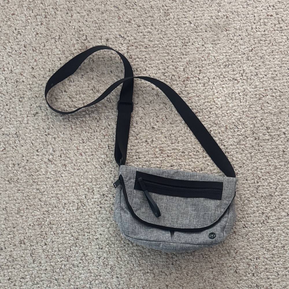 Stylish Gray Belt Bag with Black Accents